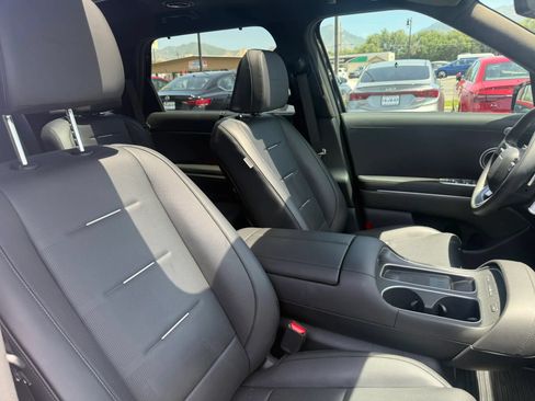 Used 2026 Hyundai Palisade Calligraphy AWD/4WD image 32