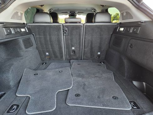 Used 2018 Alfa Romeo Stelvio Base AWD 4dr Crossover image 10