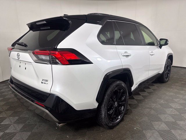 Used 2025 Toyota RAV4 XSE w/ Advanced Technology Package AWD/4WD image 3