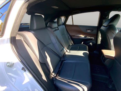 Used 2023 Toyota Venza Limited AWD/4WD image 19