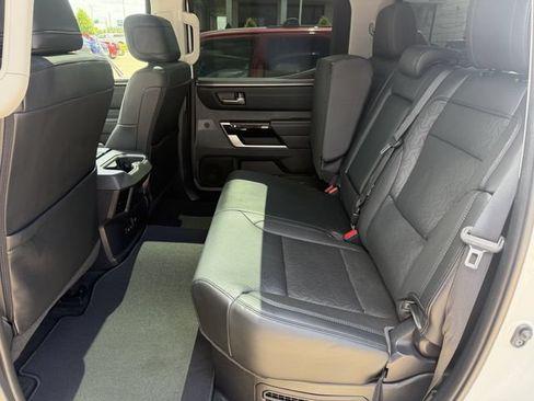 Used 2024 Toyota Tundra Limited AWD/4WD image 25
