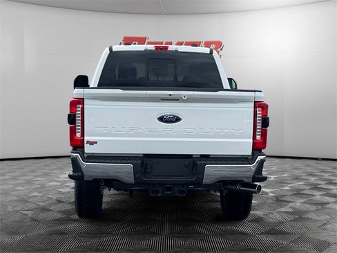 Certified 2025 Ford F250 Lariat w/ Chrome Package image 4