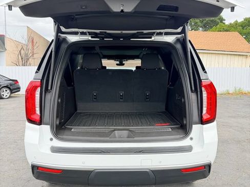 Used 2021 GMC Yukon XL Denali w/ Denali Premium Package AWD/4WD image 20
