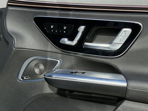 Used 2023 Mercedes-Benz EQE 500 4MATIC Sedan image 24