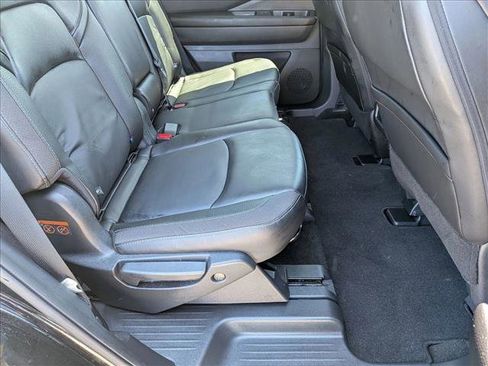 Used 2024 Nissan Pathfinder SL image 20