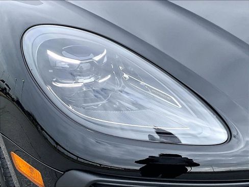 New 2026 Porsche Macan S image 12