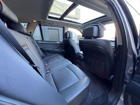 Used 2010 BMW X5 xDrive30i image 19