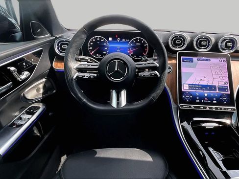Used 2023 Mercedes-Benz C 300 Sedan image 6