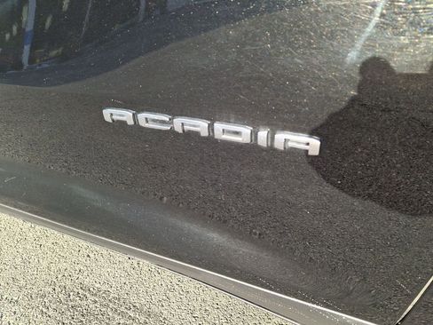 Used 2024 GMC Acadia Elevation image 34