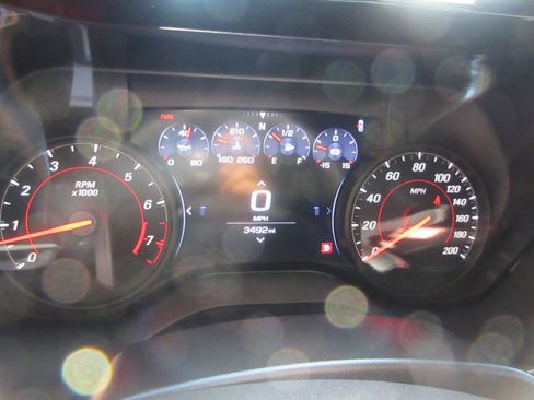 Used 2022 Chevrolet Camaro ZL1 RWD image 11