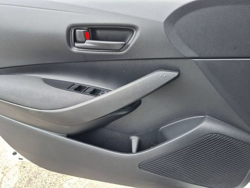 Used 2024 Toyota Corolla LE AWD/4WD image 18