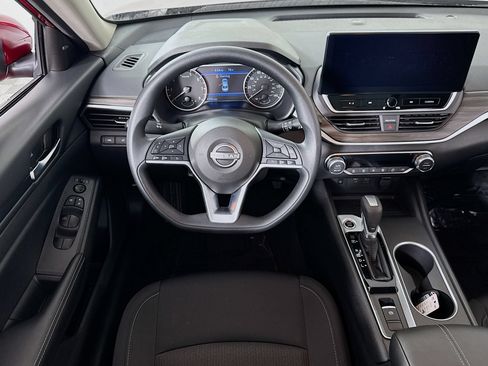 Used 2025 Nissan Altima 2.5 SV w/ SV Special Edition Package AWD/4WD image 19