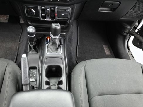Used 2019 Jeep Wrangler Unlimited Sport AWD/4WD image 18