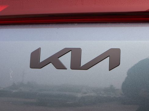 New 2026 Kia Carnival SX Prestige FWD image 17