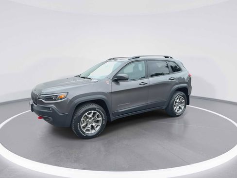 Used 2020 Jeep Cherokee Trailhawk w/ Cold Weather Group image 4