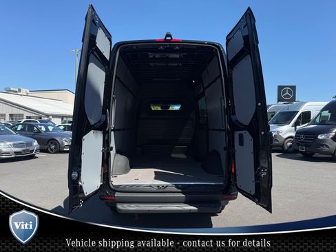 New 2025 Mercedes-Benz Sprinter 2500 image 16
