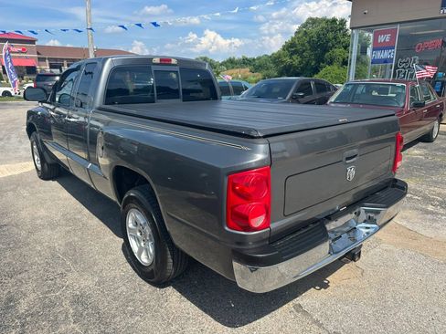 Used 2005 Dodge Dakota SLT w/ Trailer Tow Group RWD image 4