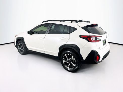 Used 2024 Subaru Crosstrek 2.0i Premium image 5