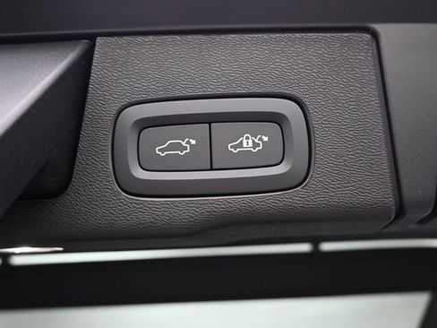 New 2026 Volvo XC60 B5 Plus w/ Protection Package Premier image 34