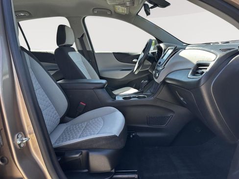 Used 2018 Chevrolet Equinox LS FWD image 24