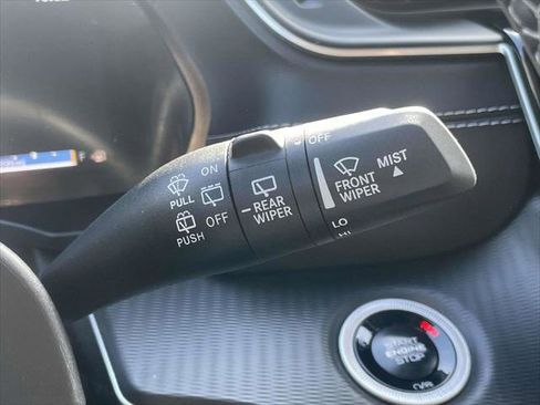 Certified 2025 Jeep Grand Cherokee Altitude AWD/4WD image 33