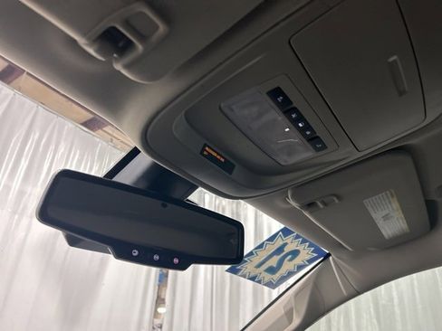 Used 2021 GMC Canyon Denali image 20