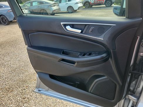 Used 2024 Ford Edge SEL AWD/4WD image 30