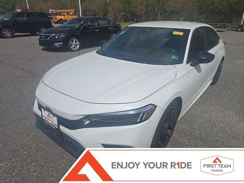 Used 2022 Honda Civic Sport image 1