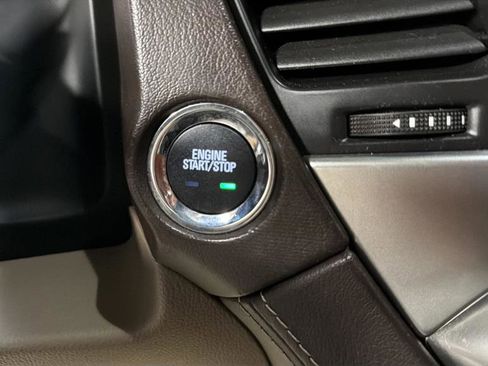 Used 2017 Chevrolet Suburban Premier image 29