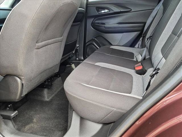 Used 2023 Chevrolet TrailBlazer LT FWD image 24
