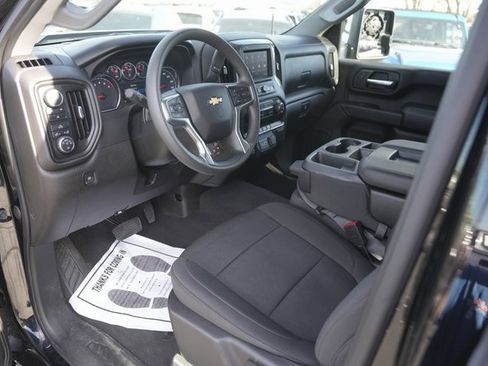 Used 2023 Chevrolet Silverado 2500 Custom w/ Custom Value Package image 8