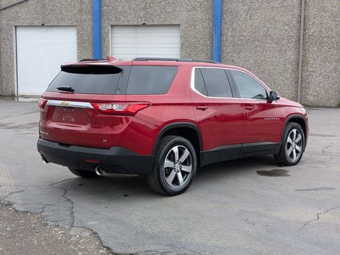 Used 2019 Chevrolet Traverse LT w/ LT Premium Package image 5