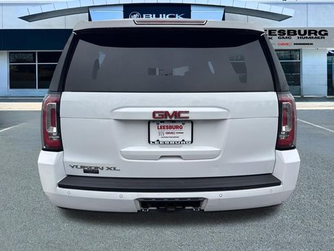 Used 2020 GMC Yukon XL SLT image 6