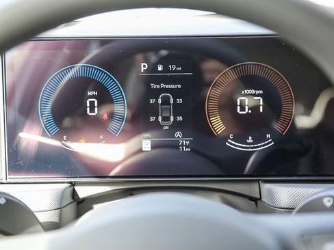 Certified 2025 Hyundai Sonata SE image 24