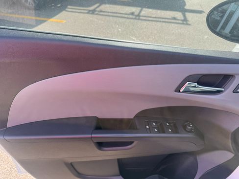 Used 2015 Chevrolet Sonic LTZ image 9