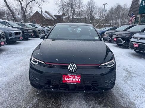New 2026 Volkswagen GTI SE image 2