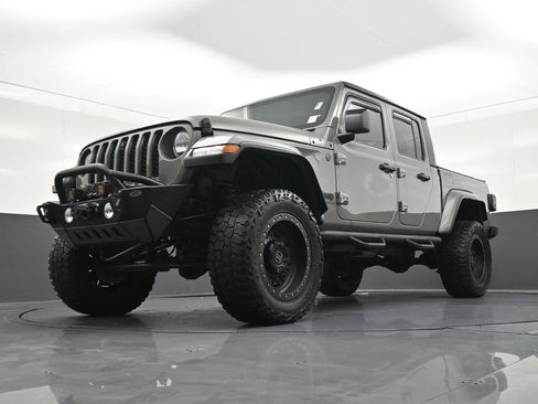 Used 2022 Jeep Gladiator Sport AWD/4WD image 24