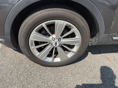 Used 2018 Ford Explorer Limited FWD image 9