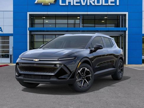 New 2026 Chevrolet Equinox EV LT image 6