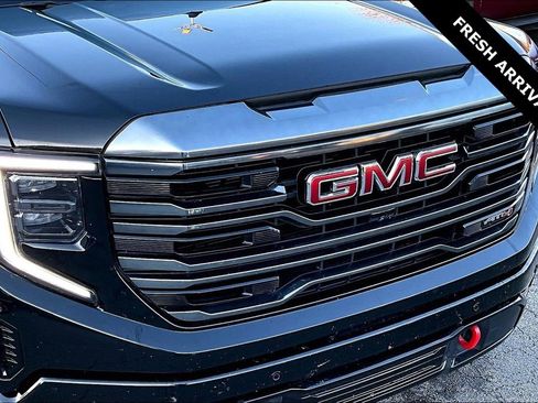 Used 2024 GMC Sierra 1500 AT4 w/ Technology Package image 32