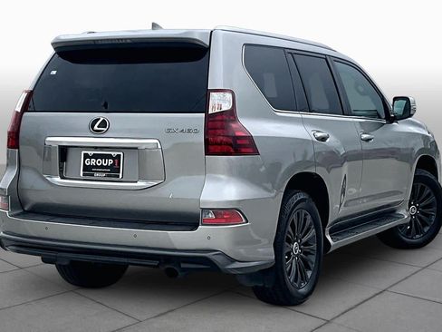 Used 2022 Lexus GX 460 Luxury w/ Sport Design Package AWD/4WD image 12