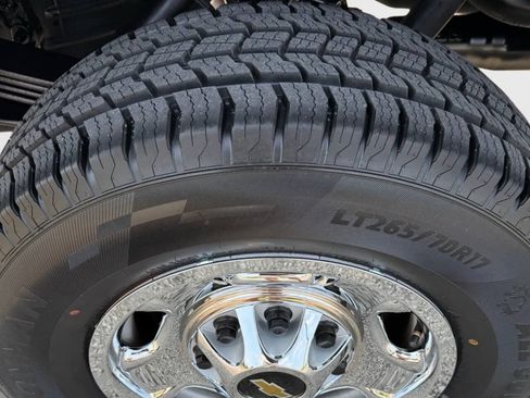 Used 2019 Chevrolet Silverado 2500 W/T AWD/4WD image 18