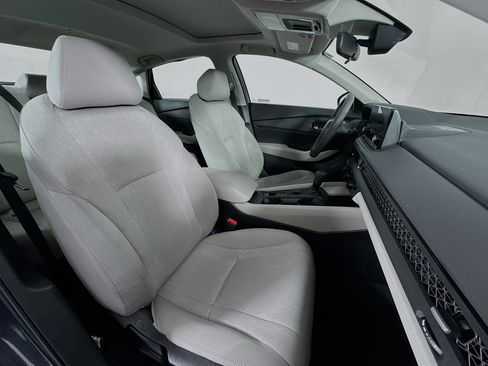 Certified 2024 Honda Accord EX image 27