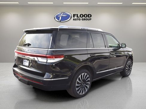 Used 2022 Lincoln Navigator Black Label image 4