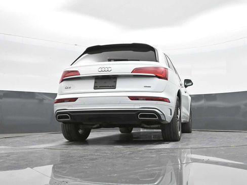 Used 2021 Audi Q5 e Premium Plus image 37