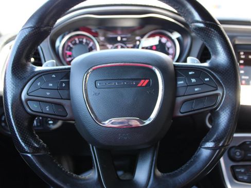 Used 2022 Dodge Challenger GT RWD image 17