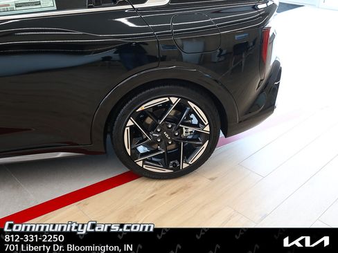 New 2026 Kia K4 GT-Line w/ GT-Line Premium Package FWD image 4