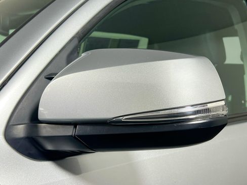 Used 2023 Toyota Tacoma SR5 image 33