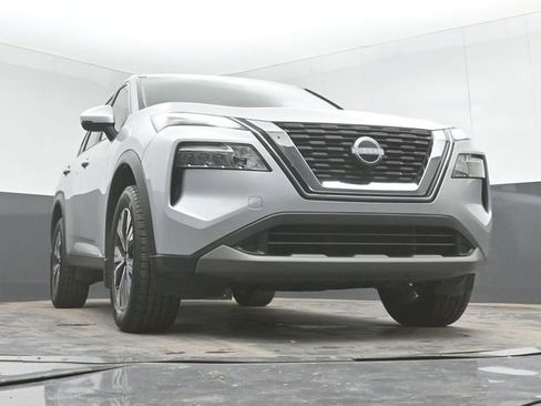 Used 2022 Nissan Rogue SV FWD image 40