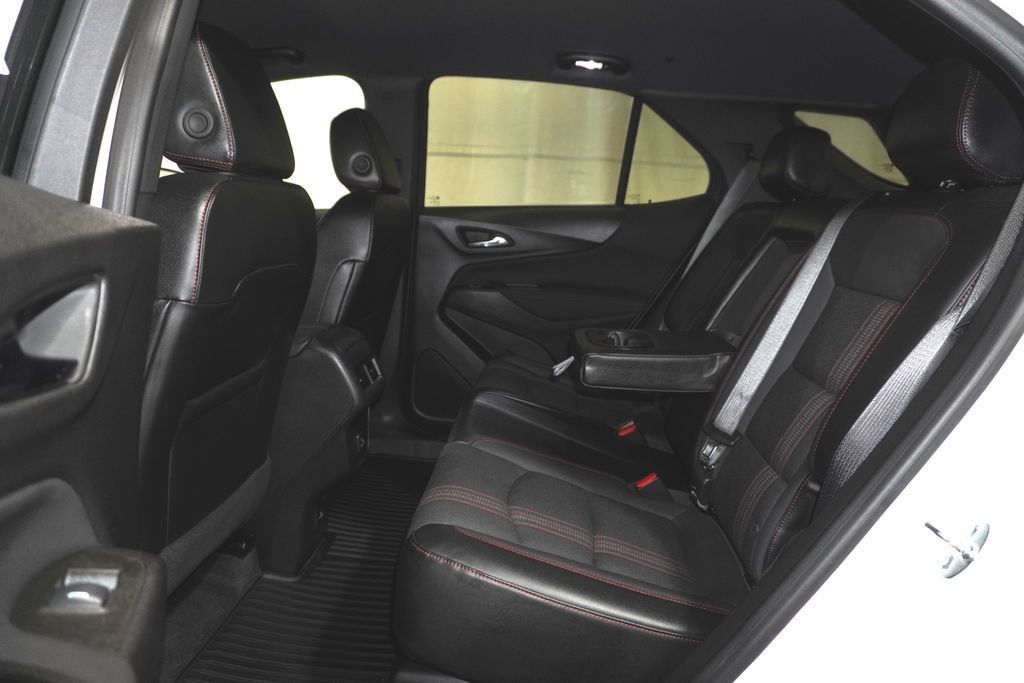 Used 2024 Chevrolet Equinox RS FWD image 14